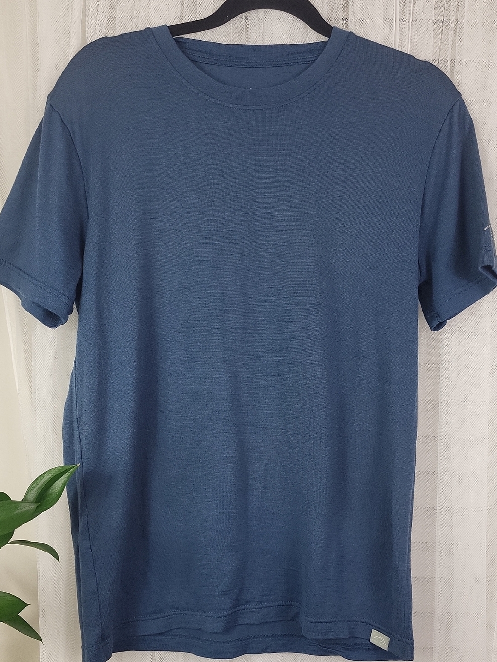 Merinotech Classic Men's Crew Neck T-Shirt - Deep Blue . Size M